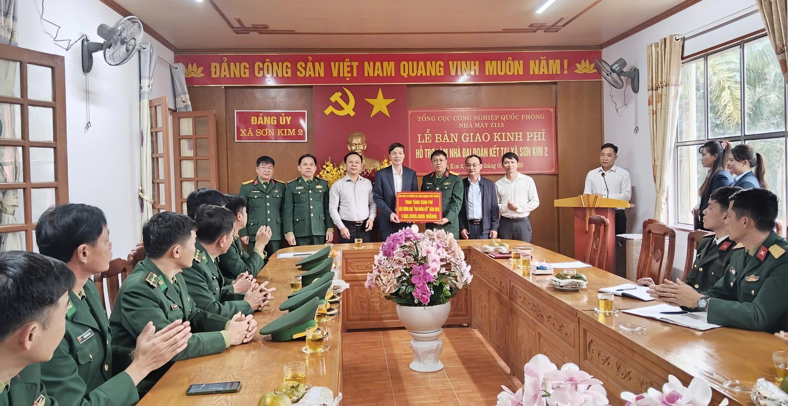 LÃNH ĐẠO NHÀ MÁY Z113 THĂM VÀ LÀM VIỆC TẠI XÃ SƠN KIM 2: THÚC ĐẨY DỰ ÁN CÔNG NGHIỆP QUỐC PHÒNG VÀ HỖ TRỢ AN SINH XÃ HỘI