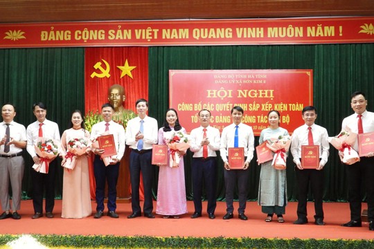 Xã Sơn Kim 2: Hội nghị công bố các quyết định về công tác tổ chức Đảng và giao ban đầu tháng 10/2026