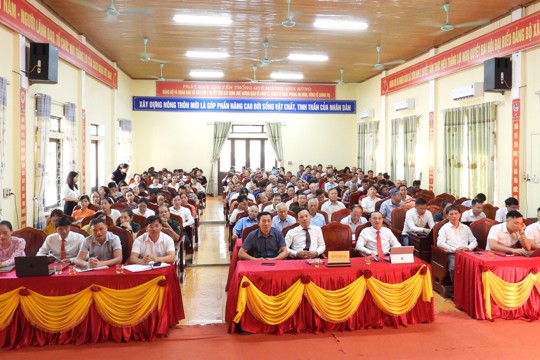  Đảng bộ xã Sơn Kim 2 tham dự Hội nghị trực tuyến toàn quốc quán triệt các Nghị quyết, Chỉ thị của Bộ Chính trị 