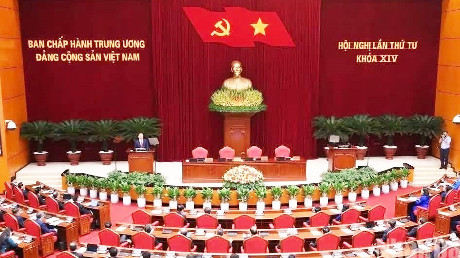 Đảng bộ xã Sơn Kim 2 tham gia Hội nghị toàn quốc nghiên cứu, học tập, quán triệt Nghị quyết Hội nghị Trung ương 4 khóa XIV